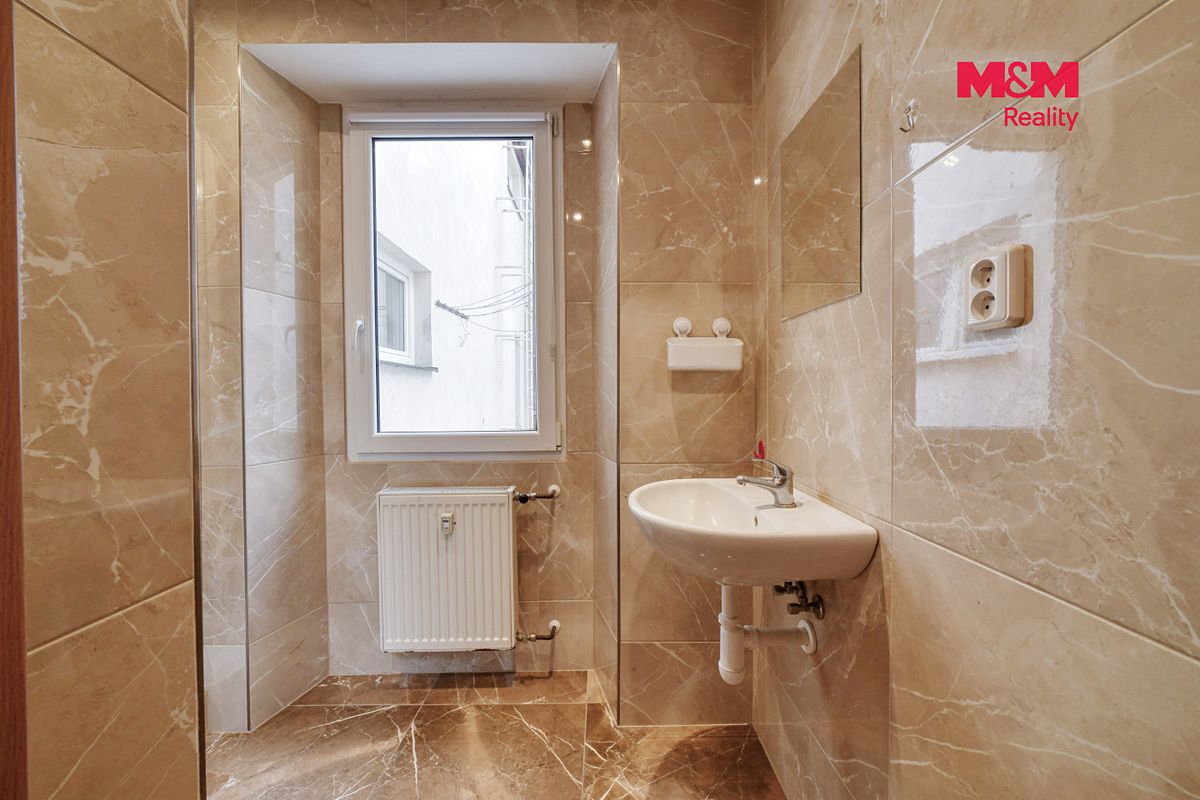 Pronájem bytu 2+kk 69 m² – fotografie 3