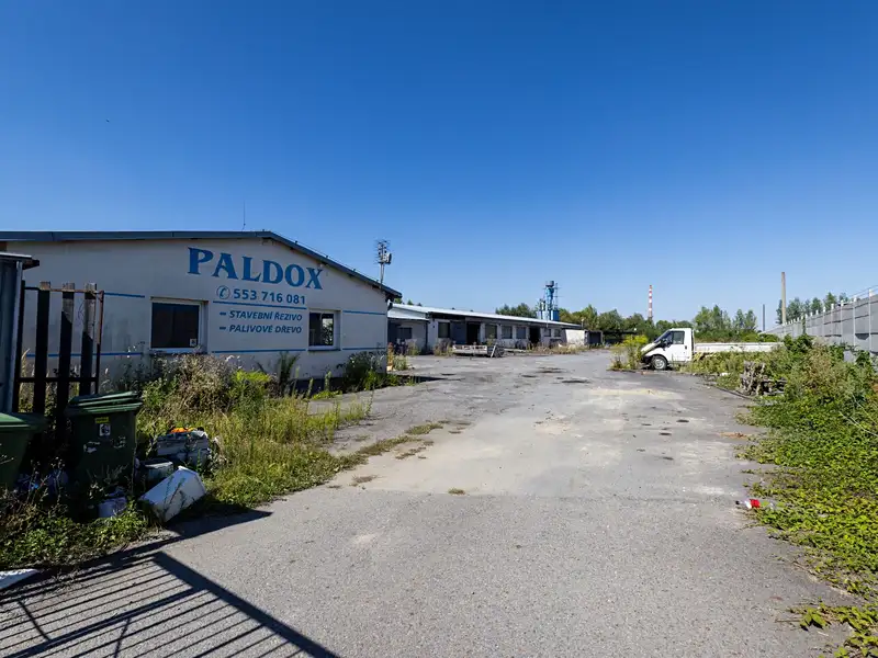 Dražba skladového prostoru 896 m², Opava – náhled fotky 3