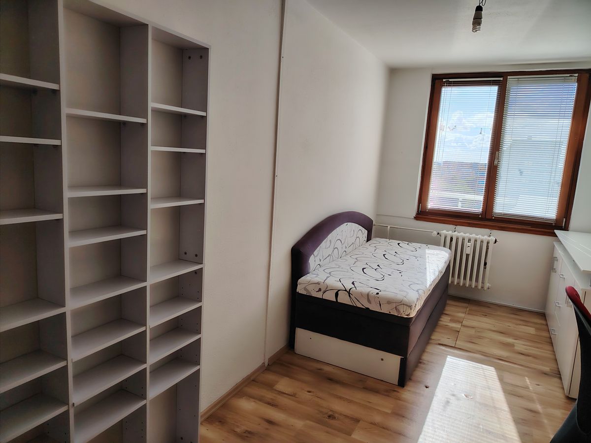 Pronájem bytu pokoje 12 m² – fotografie 2