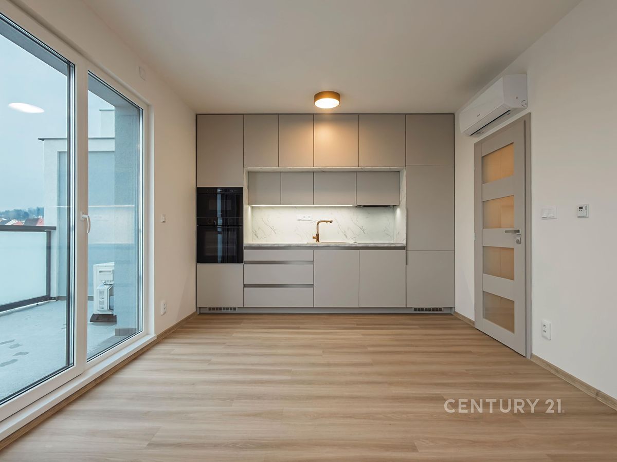 Pronájem bytu 2+kk 53 m²