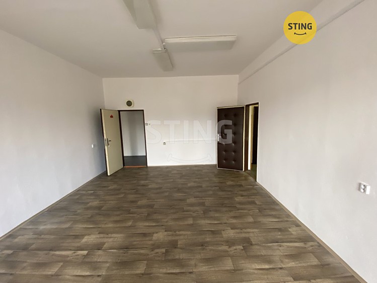 Комерційне приміщення в оренду, 75 м² (1 з 7)