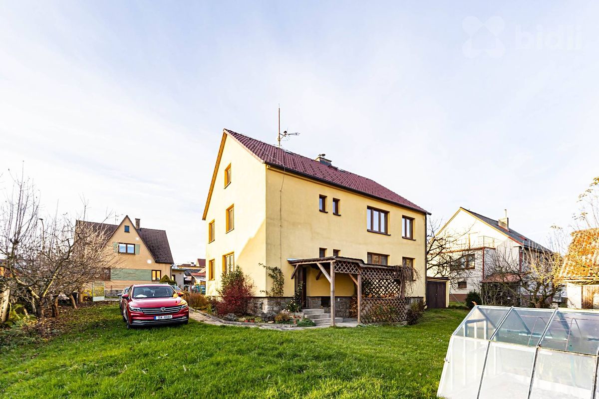 Prodej činžovního domu 220 m² – fotografie 3
