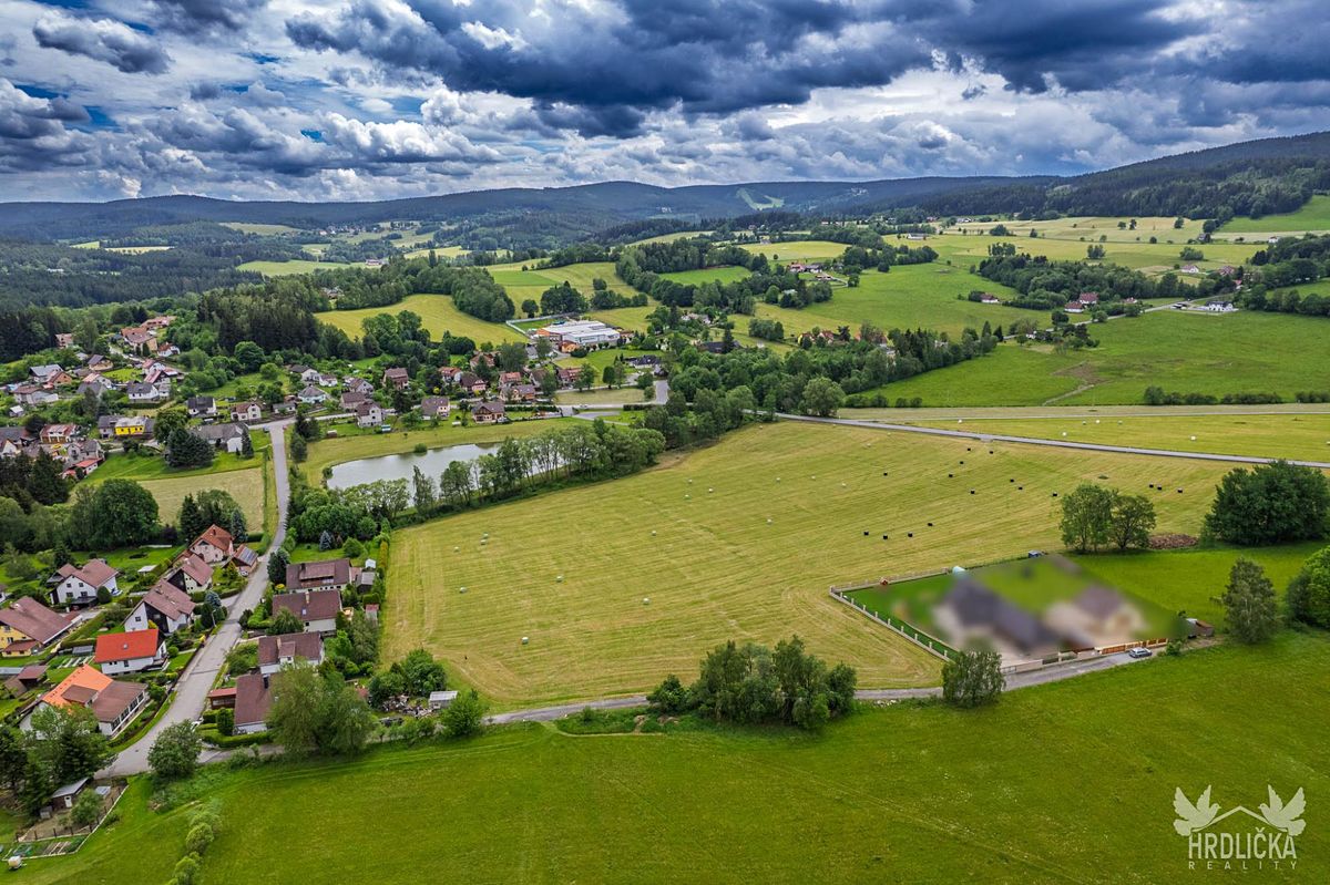 Prodej stavebního pozemku 7310 m² – fotografie 2