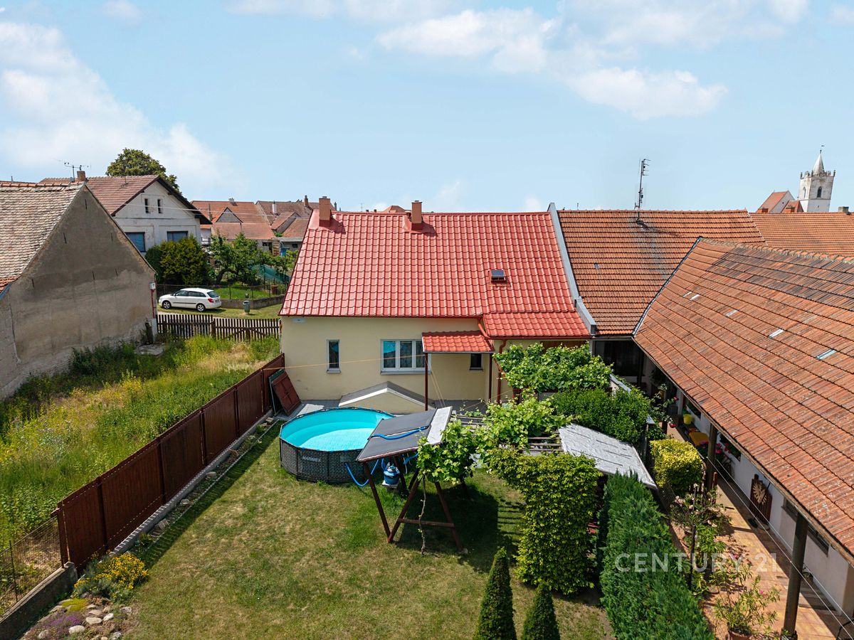 Prodej rodinného domu 75 m², pozemek 917 m²