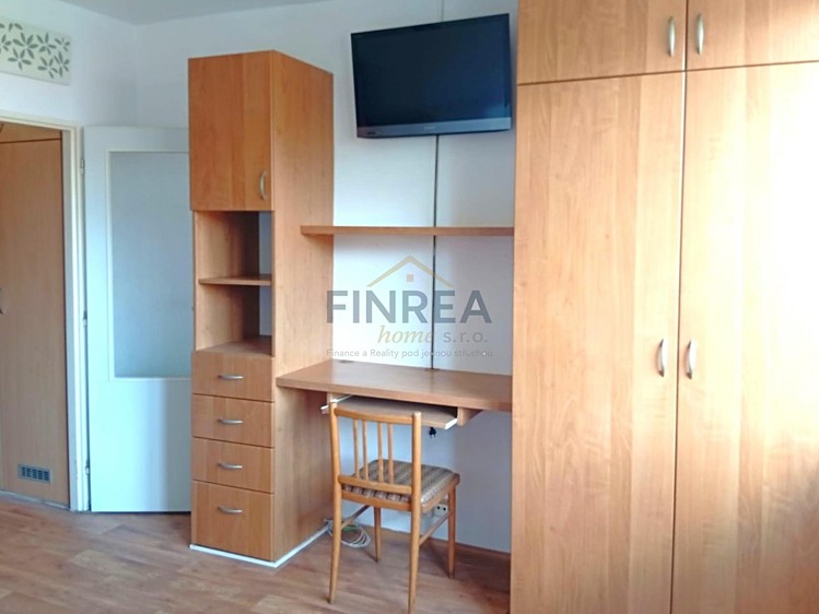 Квартира 1+kk в оренду, 19 м² (4 з 10)