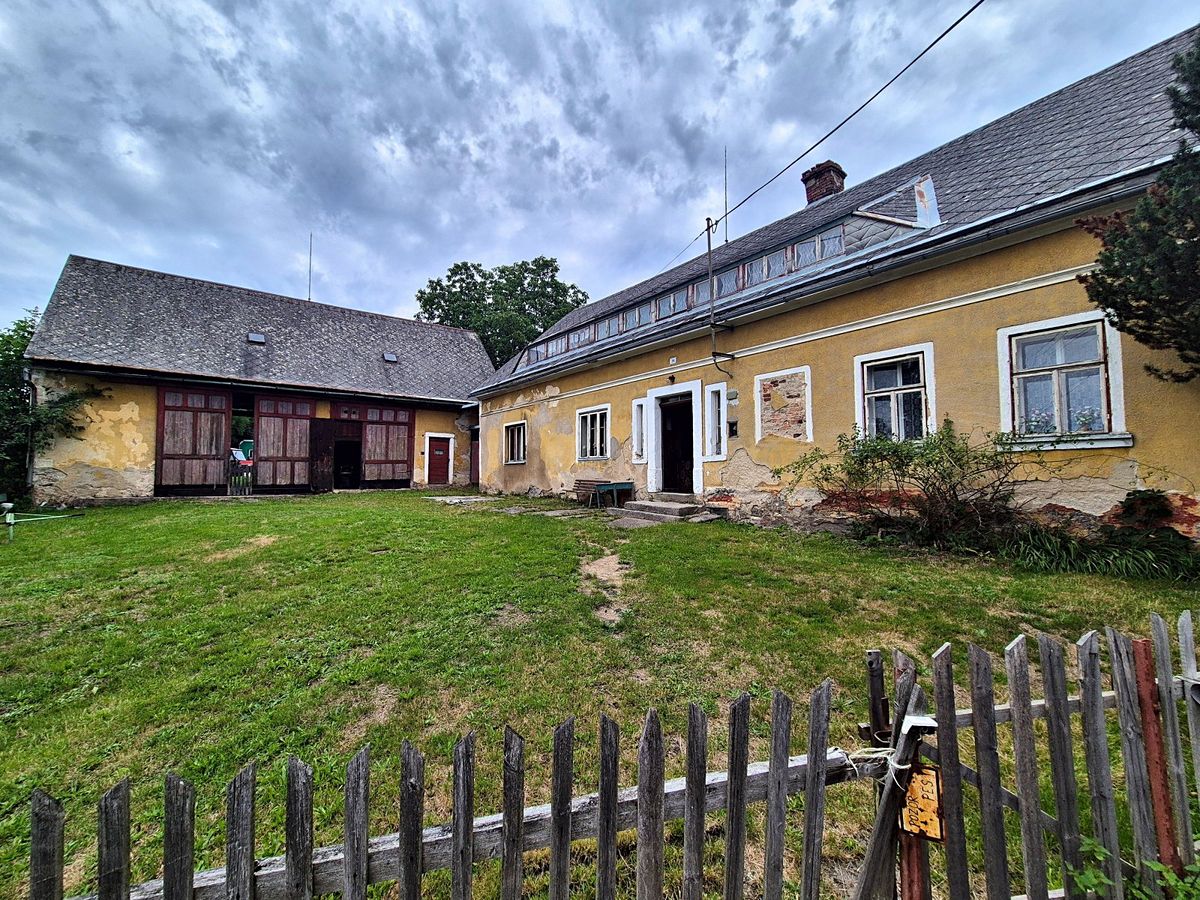 Prodej chalupy 312 m², pozemek 1925 m²