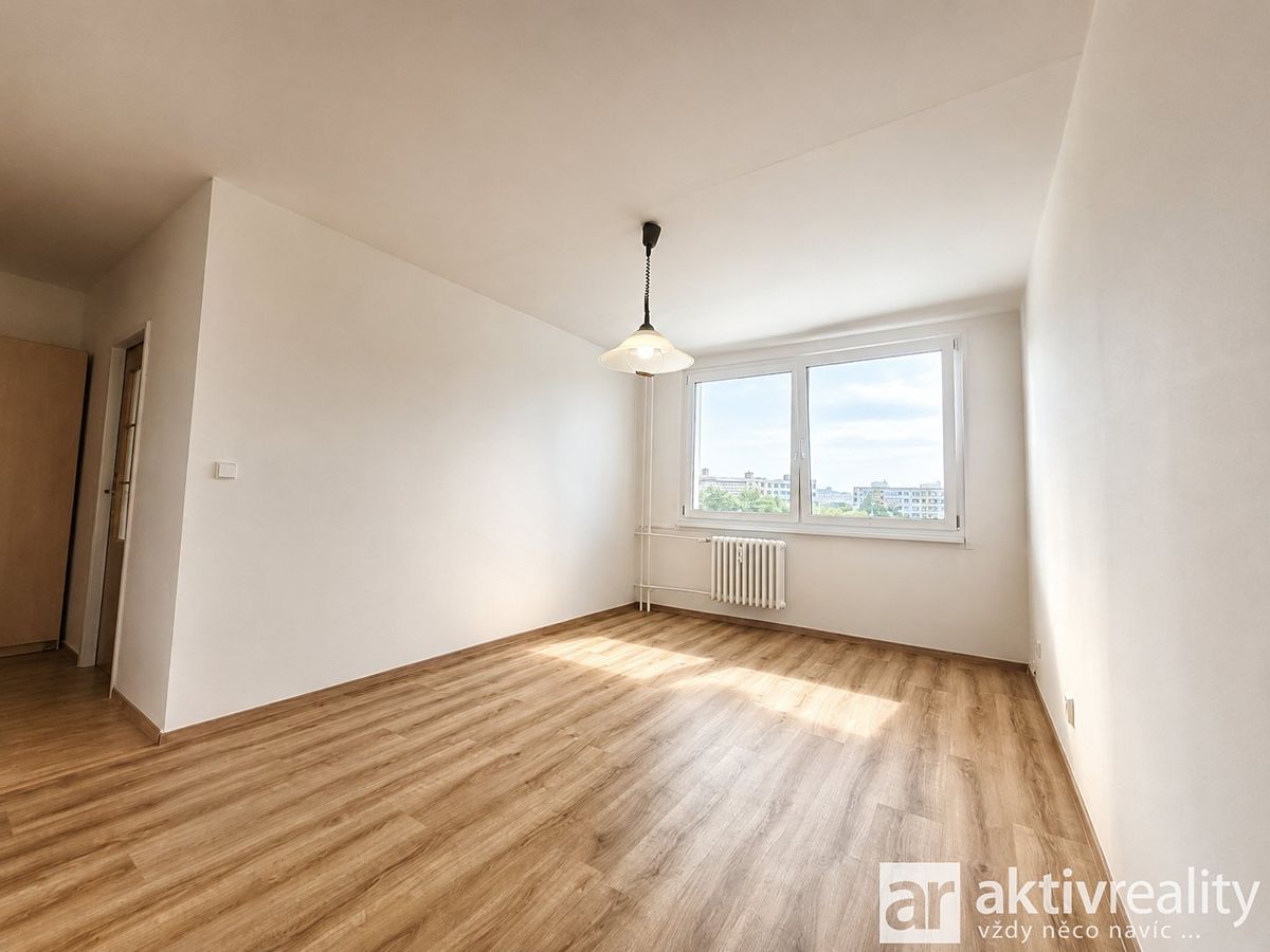 Pronájem bytu 2+kk 40 m² – fotografie 3