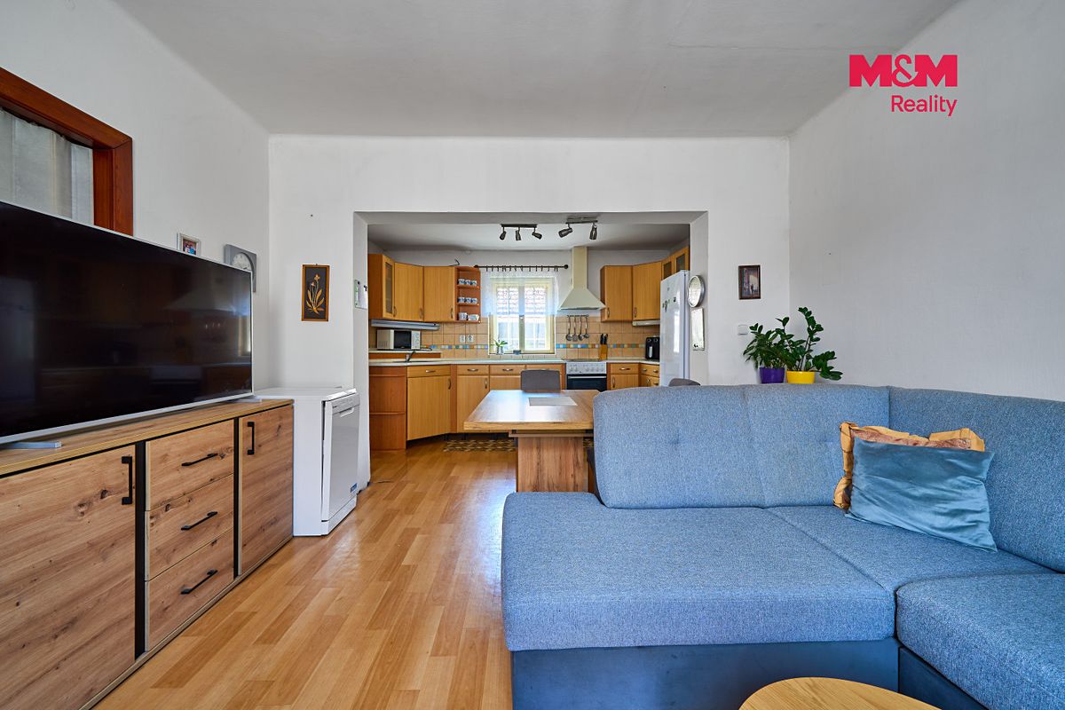 Prodej rodinného domu 140 m², pozemek 163 m² – fotografie 4