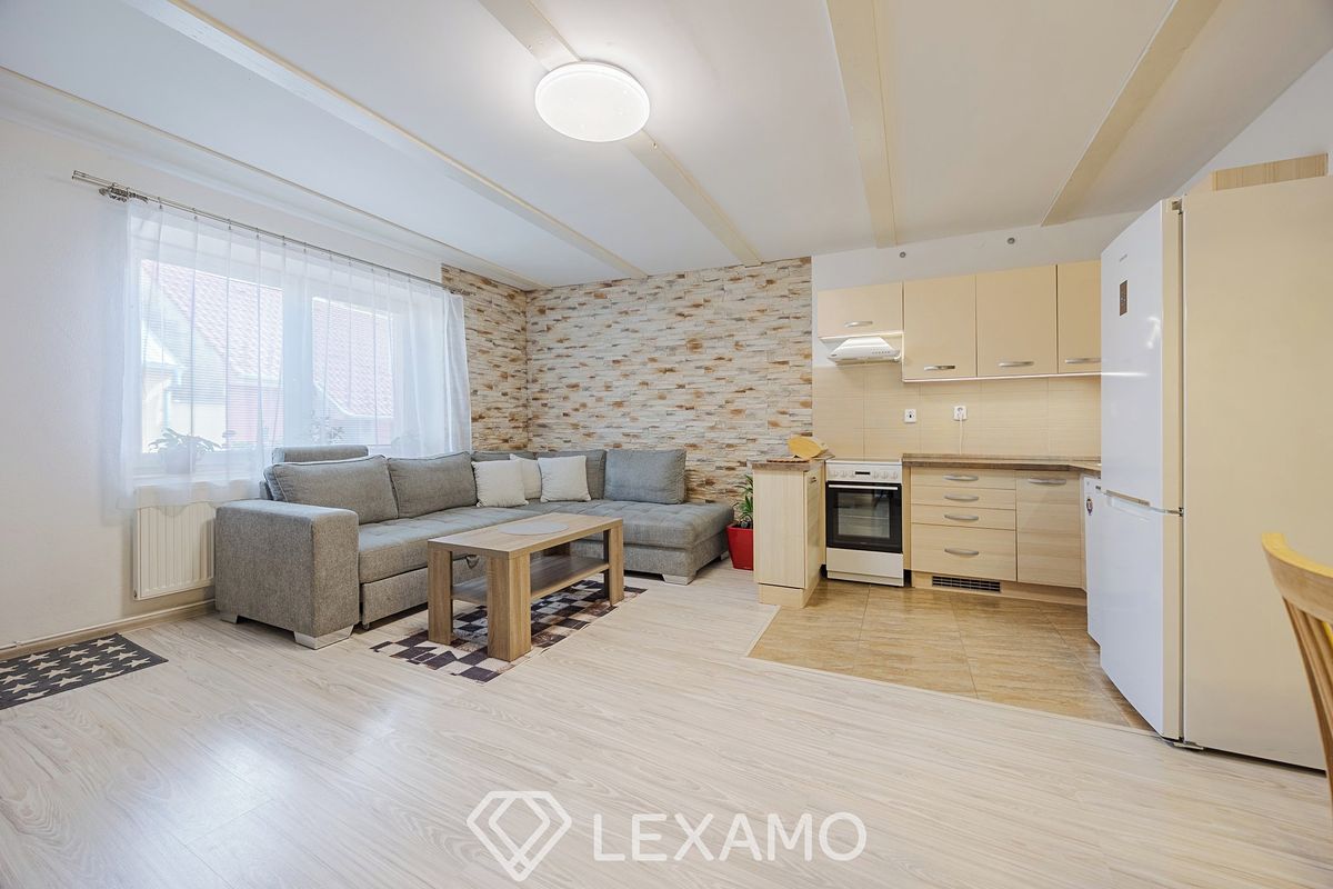 Prodej rodinného domu 117 m², pozemek 442 m² – fotografie 3
