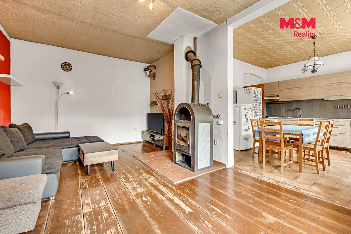 Prodej rodinného domu 155 m², pozemek 231 m² – fotografie 4