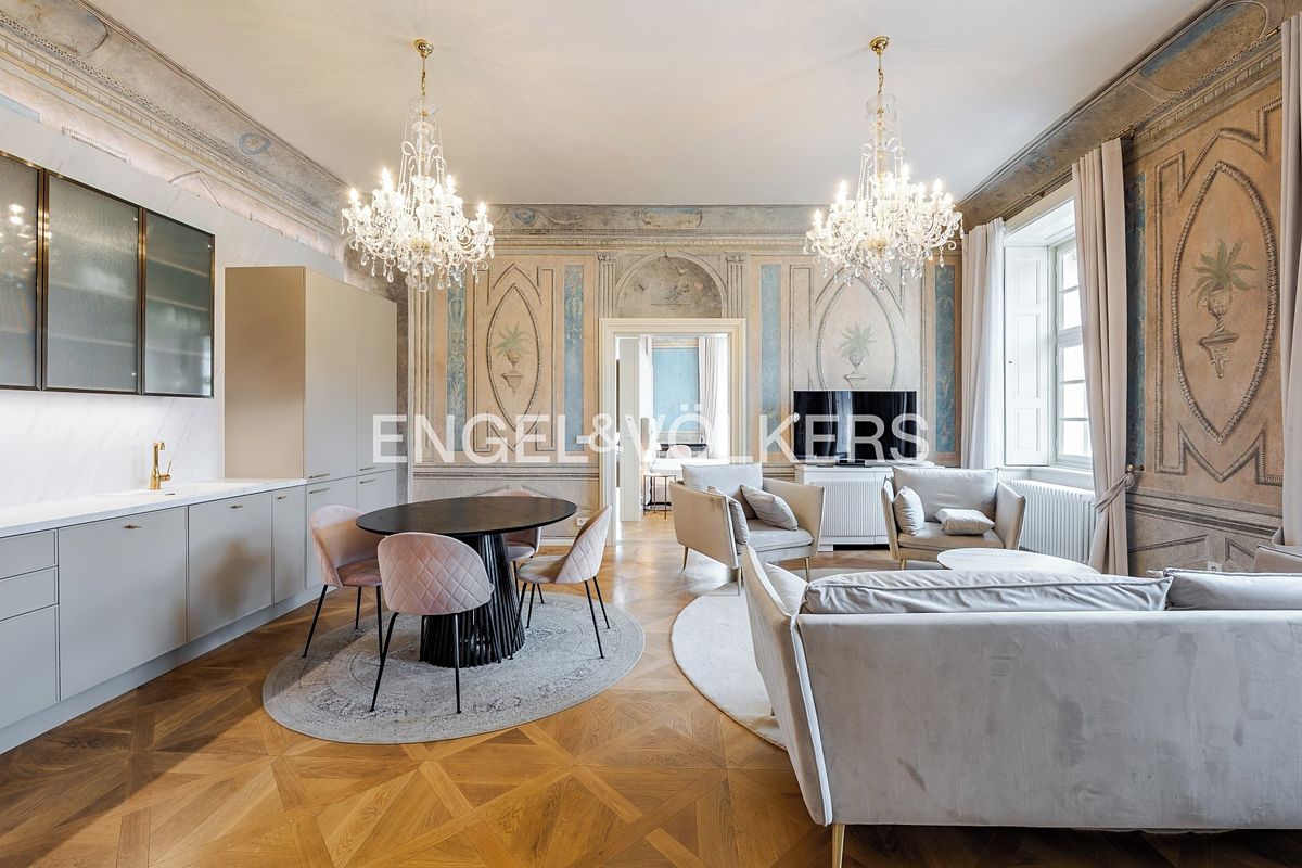 Pronájem bytu 2+1 98 m² – fotografie 2
