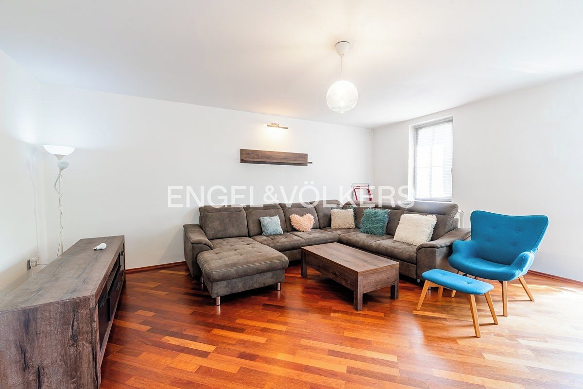Pronájem bytu 3+kk 103 m² – fotografie 2