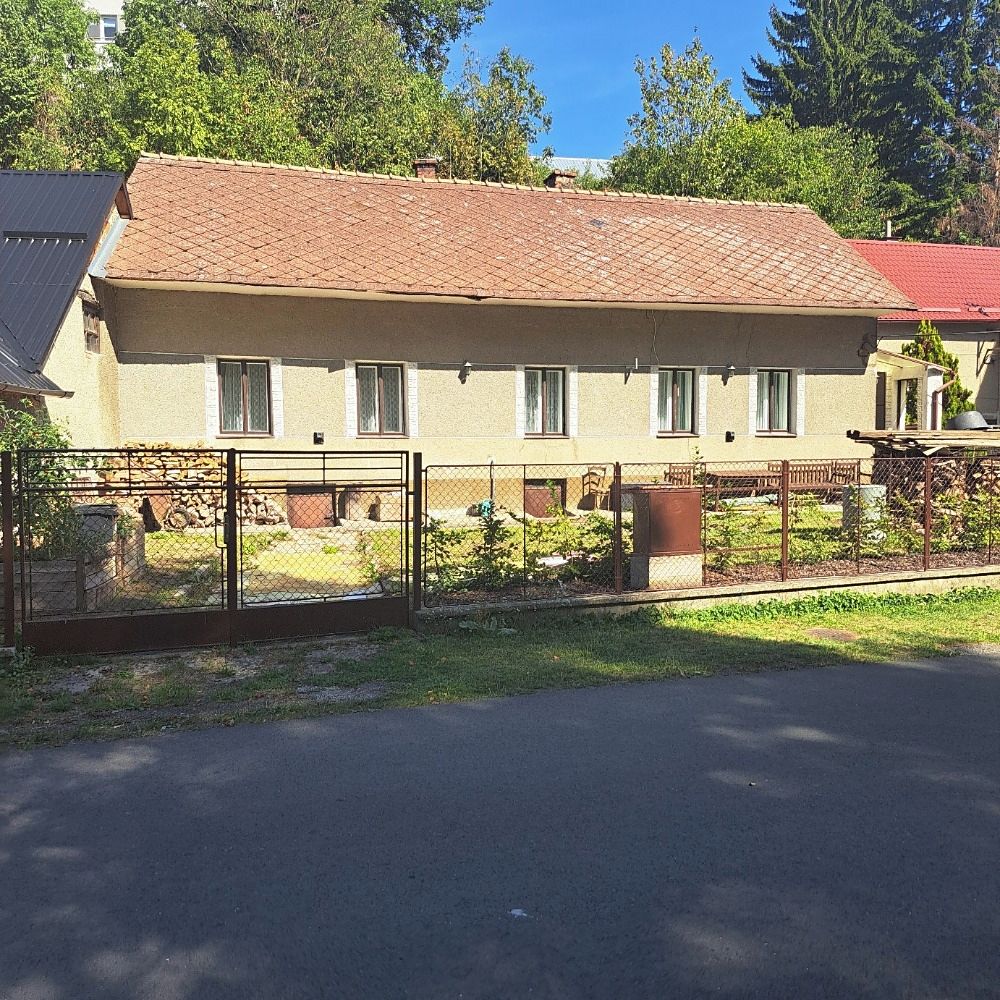 Prodej rodinného domu 170 m², pozemek 401 m²