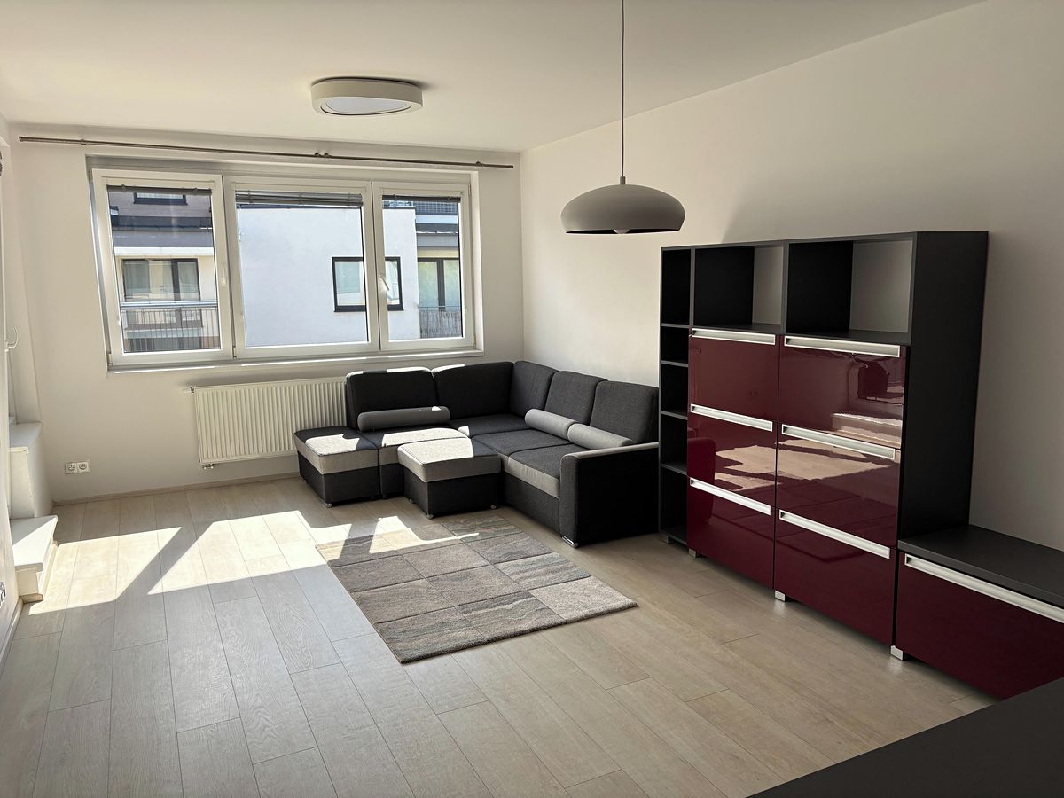 Pronájem bytu 4+kk 108 m² – fotografie 2