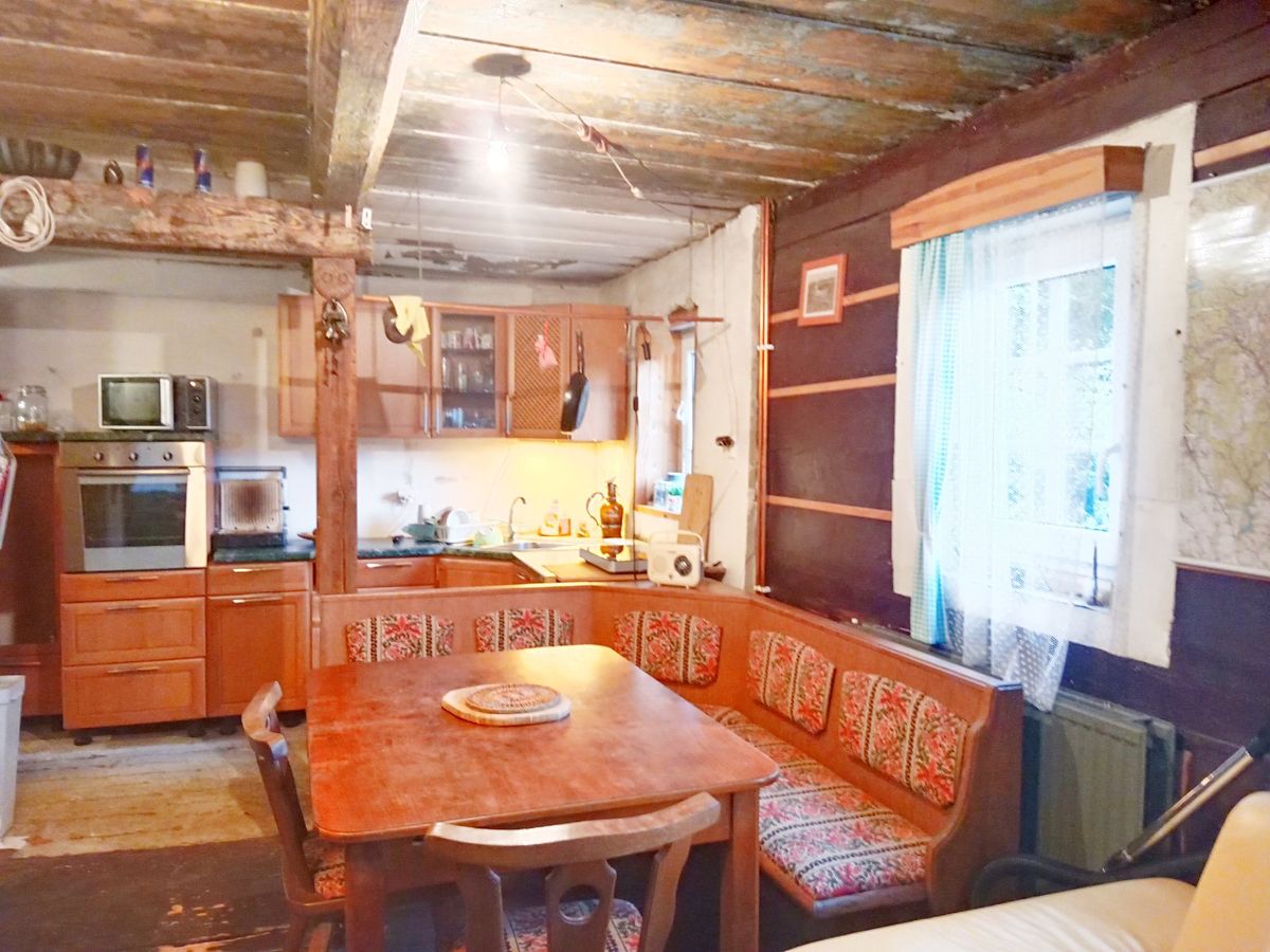 Prodej chalupy 180 m², pozemek 275 m²
