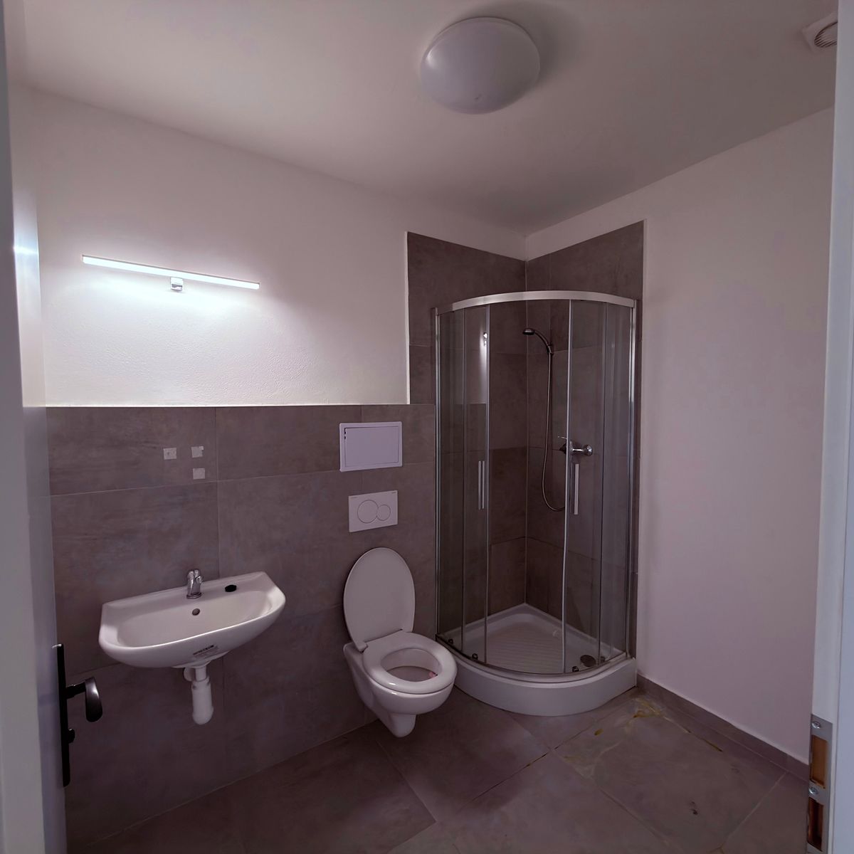 Pronájem bytu 1+kk 40 m² – fotografie 3