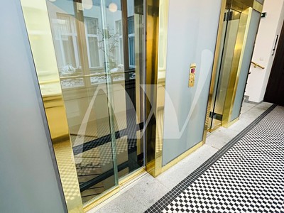 Pronájem komerčního prostoru, 133 m² (2 z 7)