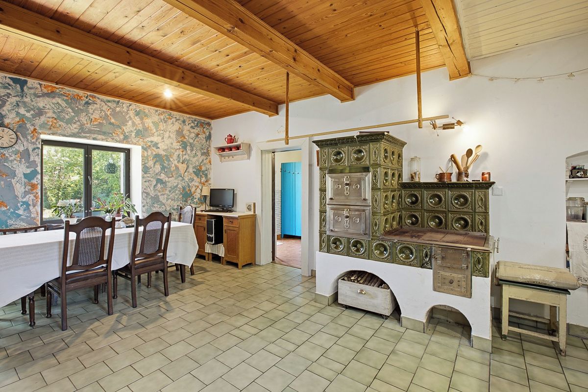 Prodej rodinného domu 180 m², pozemek 4232 m² – fotografie 4