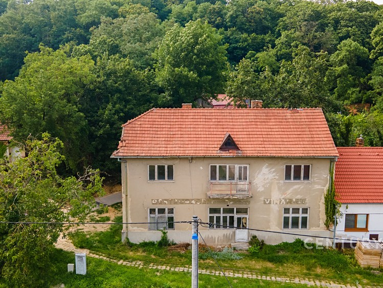Prodej komerčního prostoru, 228 m² (2 z 24)