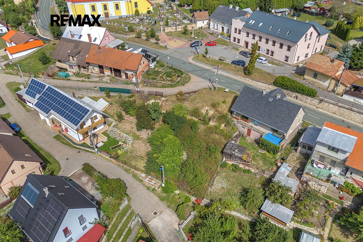 Prodej stavebního pozemku 644 m² – fotografie 2