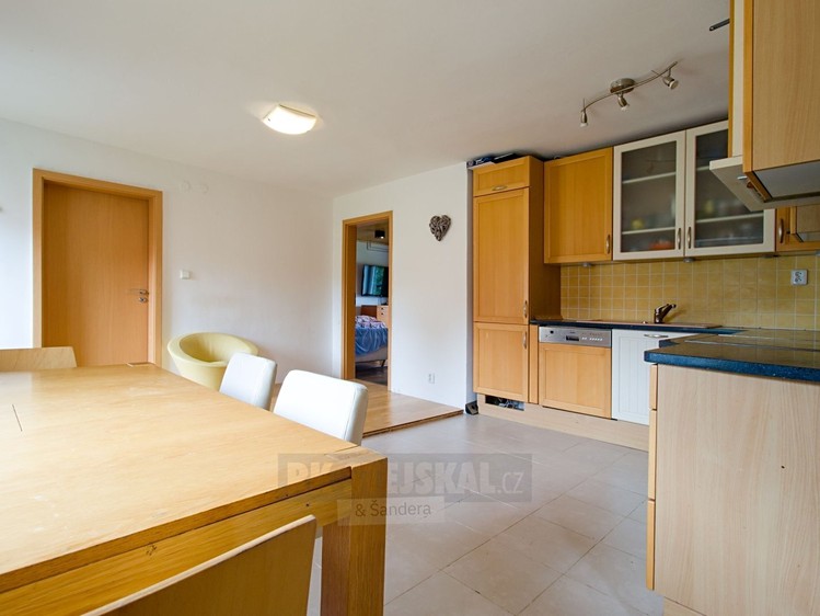 Prodej komerčního prostoru, 410 m² (2 z 31)