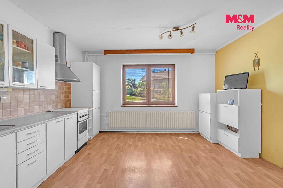 Prodej rodinného domu 191 m², pozemek 3126 m² – fotografie 3