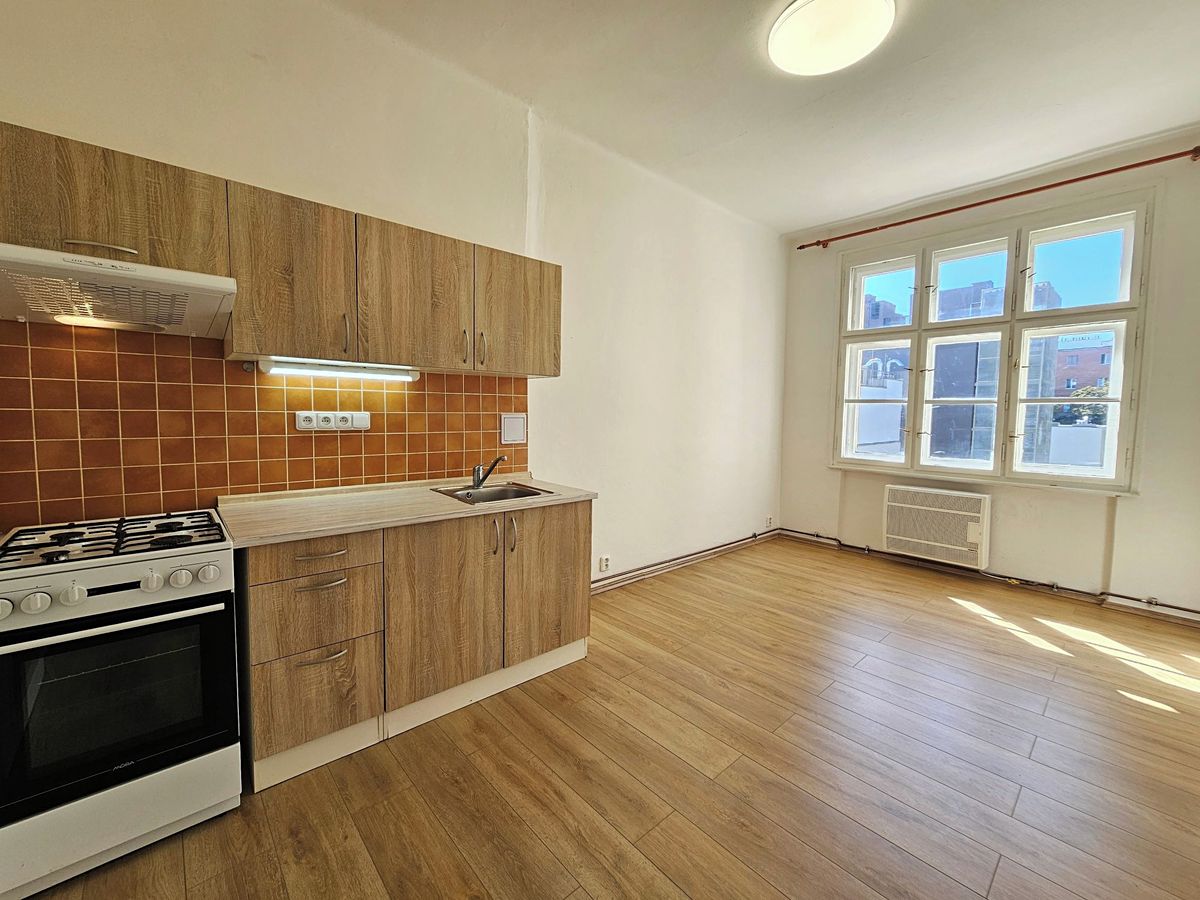 Pronájem bytu 2+kk 40 m²