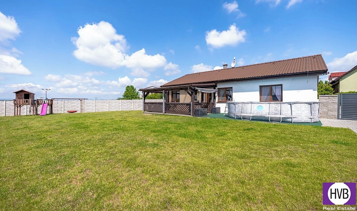 Prodej rodinného domu 100 m², pozemek 927 m² – fotografie 3