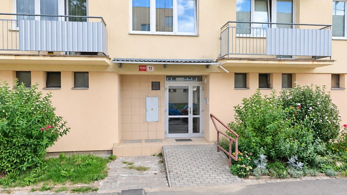 Pronájem bytu 3+1 66 m² – fotografie 2