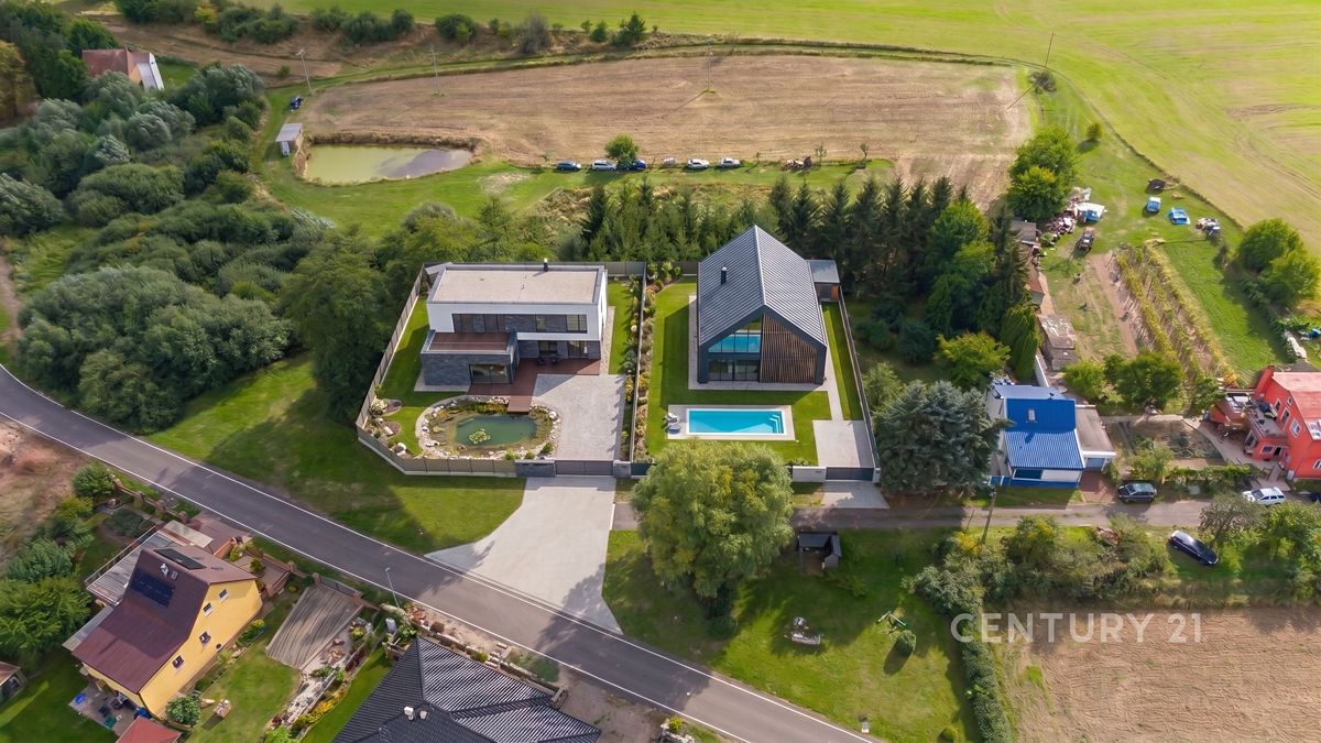 Prodej stavebního pozemku 3476 m² – fotografie 2