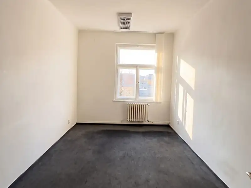 Pronájem kanceláře 18 m², Praha – náhled fotky 3