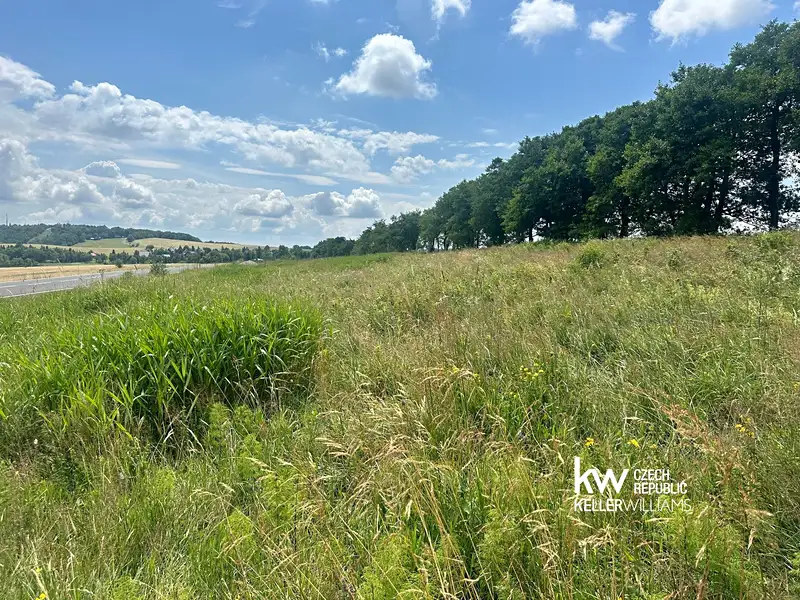 Prodej stavebního pozemku 1006 m², Moldava – náhled fotky 1