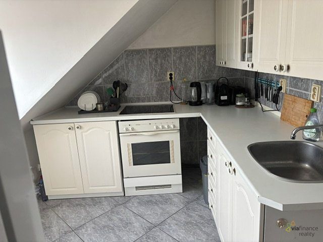 Pronájem bytu 4+1 85 m² – fotografie 2