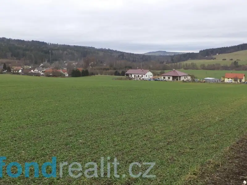 Prodej pole 12056 m², Srby – náhled fotky 2