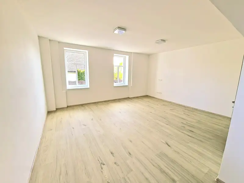 Pronájem bytu 2+1 60 m², Krupka – náhled fotky 2