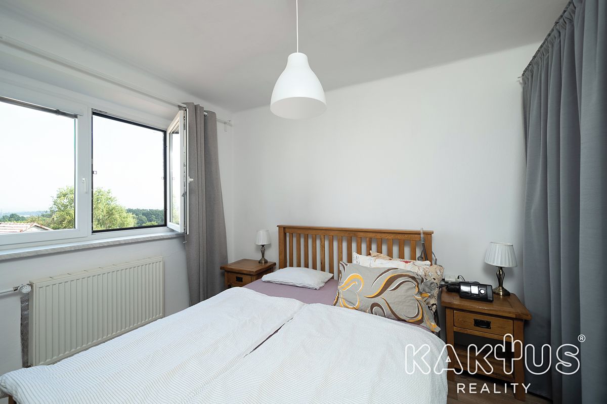 Prodej rodinného domu 150 m², pozemek 1037 m² – fotografie 5