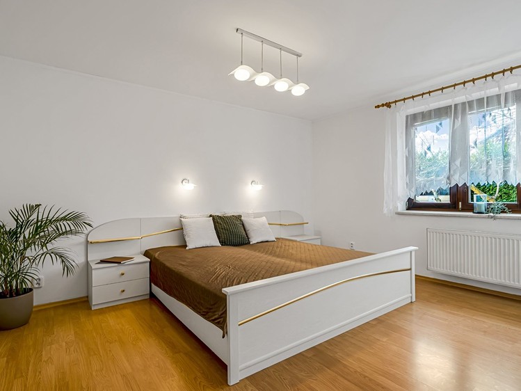 Haus zum Kauf, 286 m² (10 von 46)