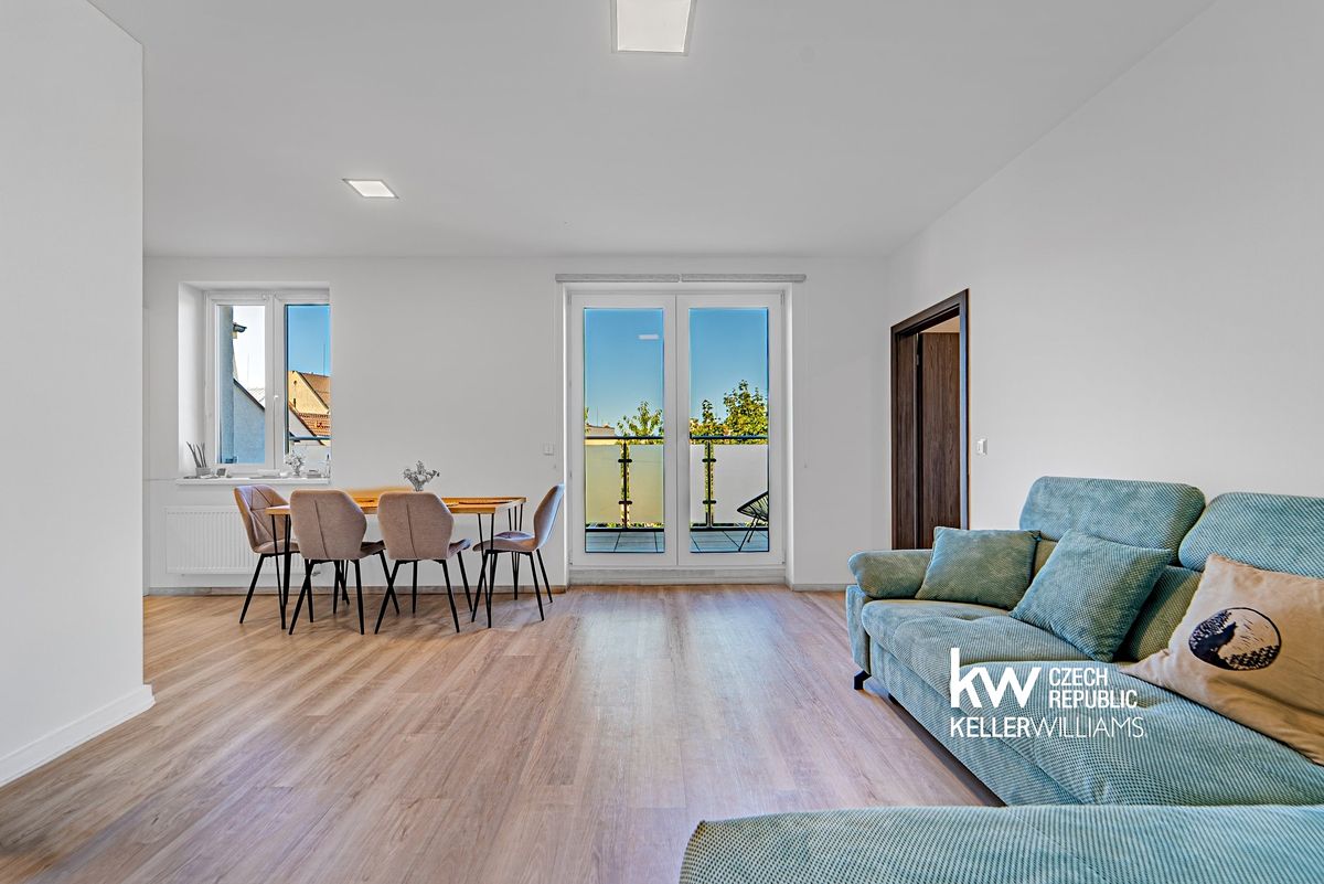 Pronájem bytu 2+kk 53 m² – fotografie 3