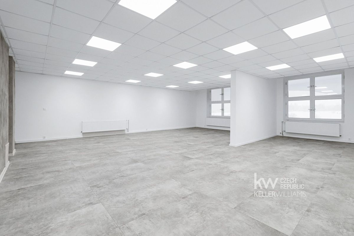 Pronájem ordinace 1073 m² – fotografie 3