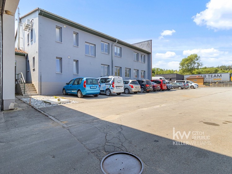 Комерційне приміщення в оренду, 700 м² (56 з 69)