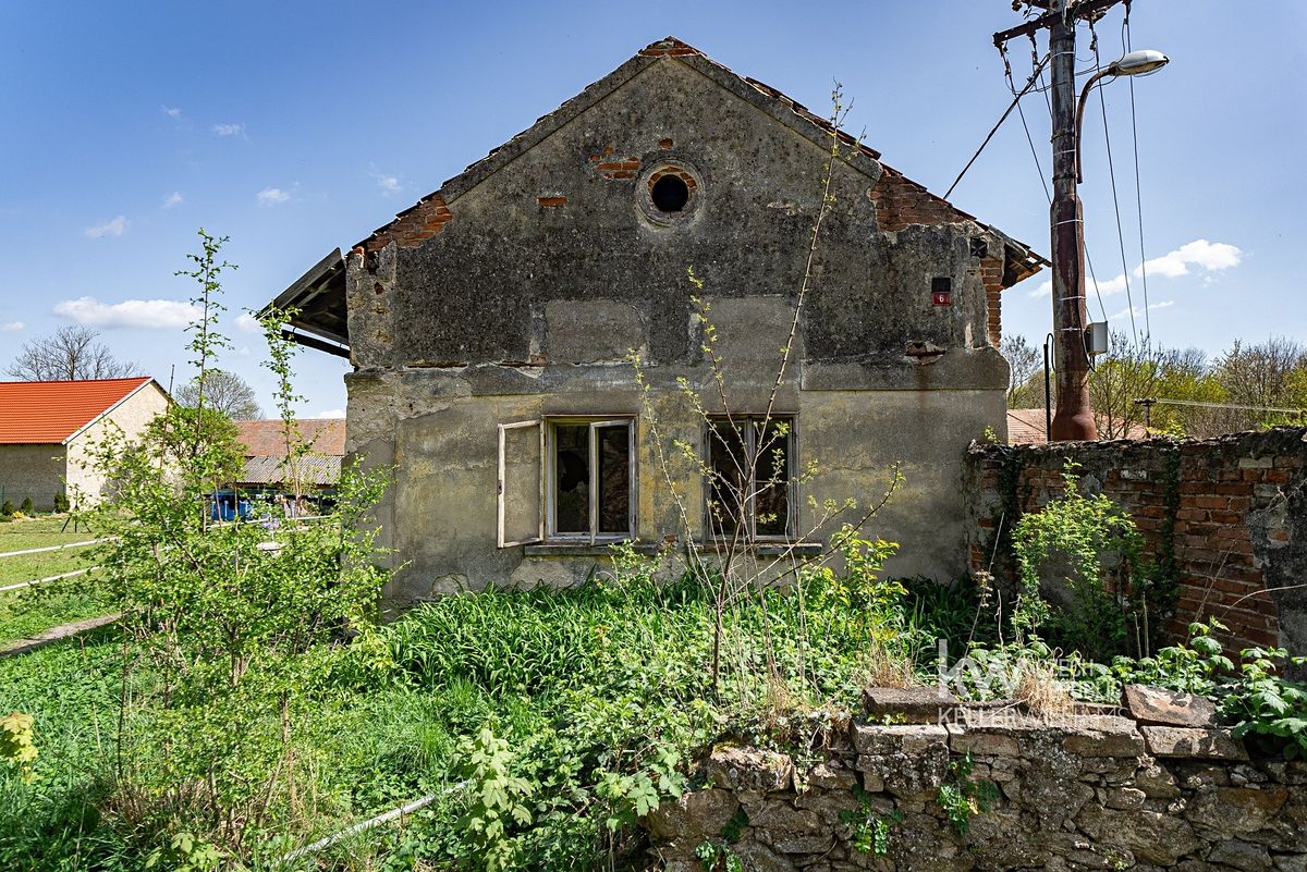 Prodej obchodního prostoru 105 m² – fotografie 2