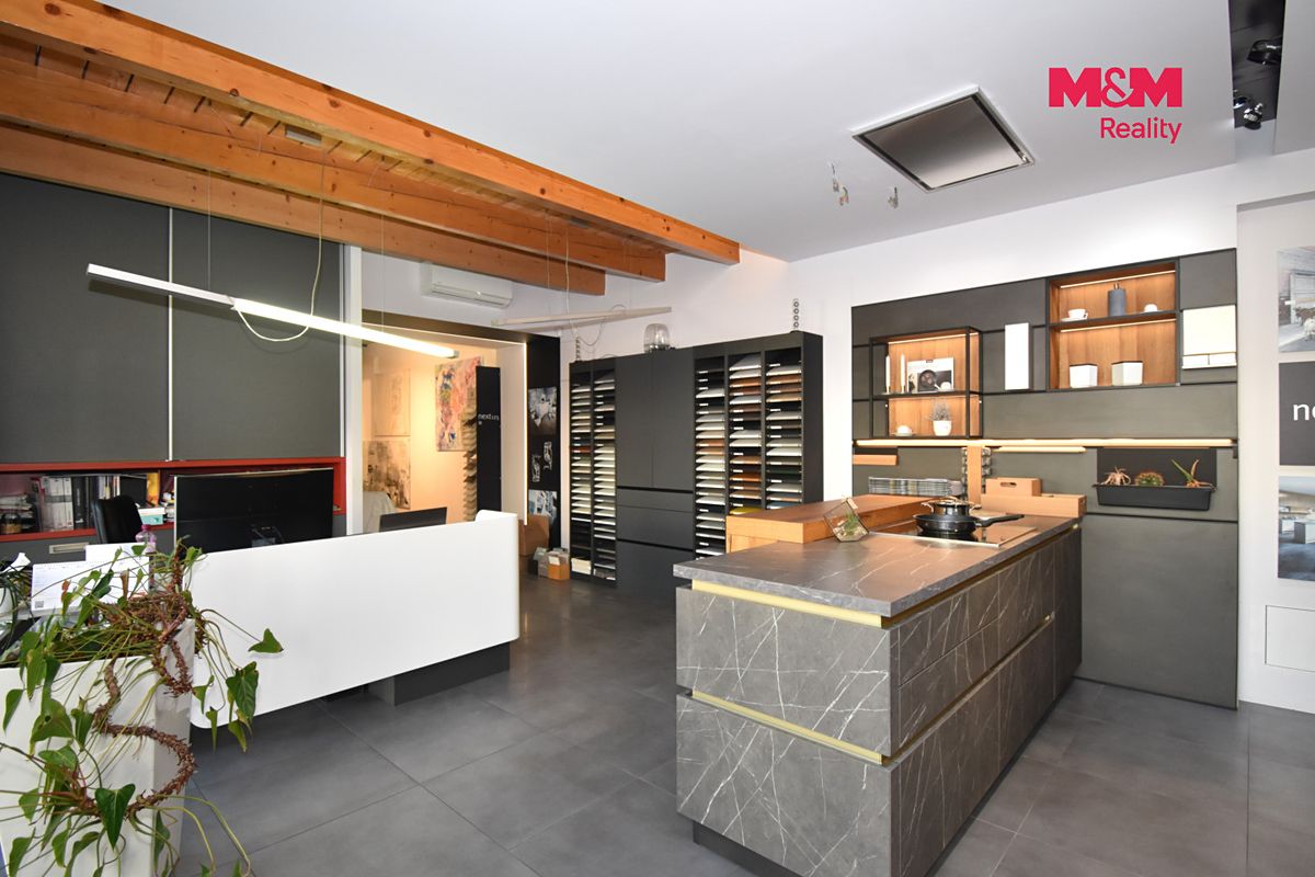 Pronájem kanceláře 234 m² – fotografie 3