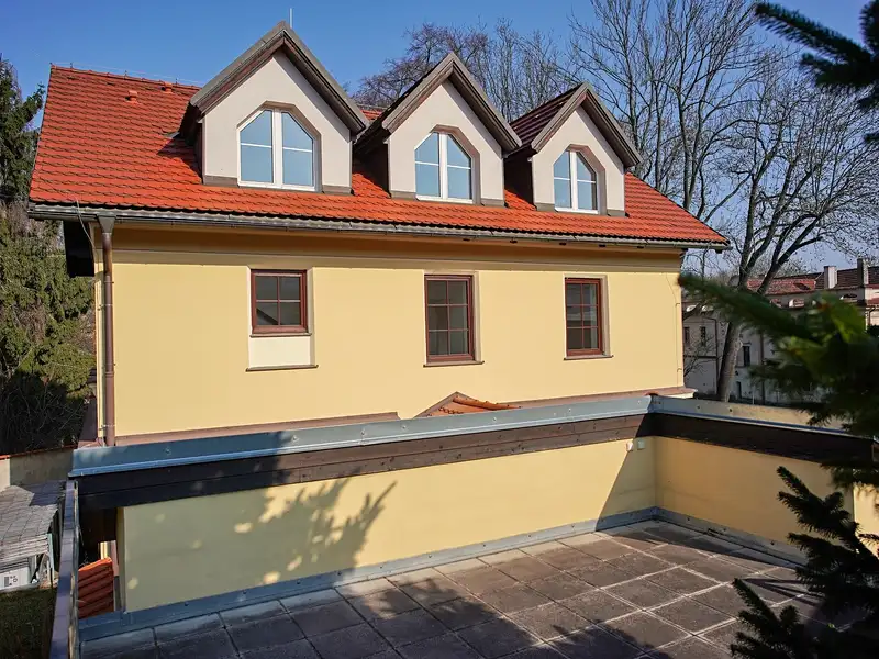 Pronájem rodinného domu 215 m², pozemek 546 m², Praha – náhled fotky 3