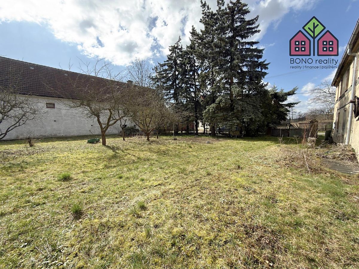 Prodej rodinného domu 290 m², pozemek 1339 m² – fotografie 3