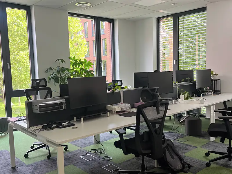 Pronájem kanceláře 76 m², Praha – náhled fotky 1