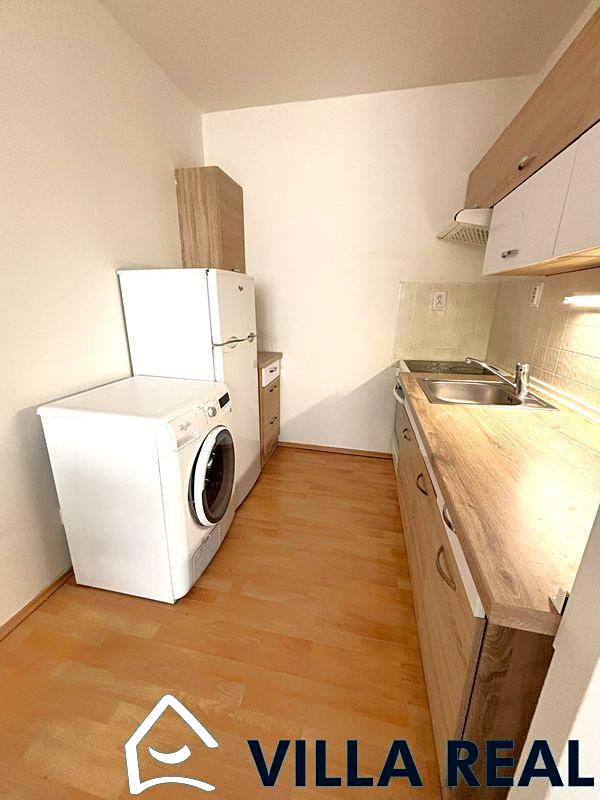 Pronájem bytu 2+kk 41 m² – fotografie 3
