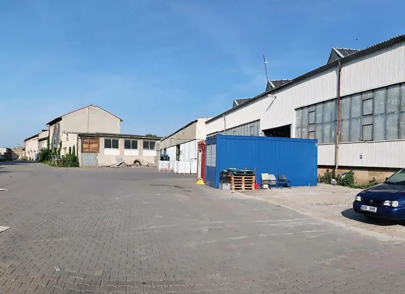 Prodej skladového prostoru 2150 m², Zdice – náhled fotky 2