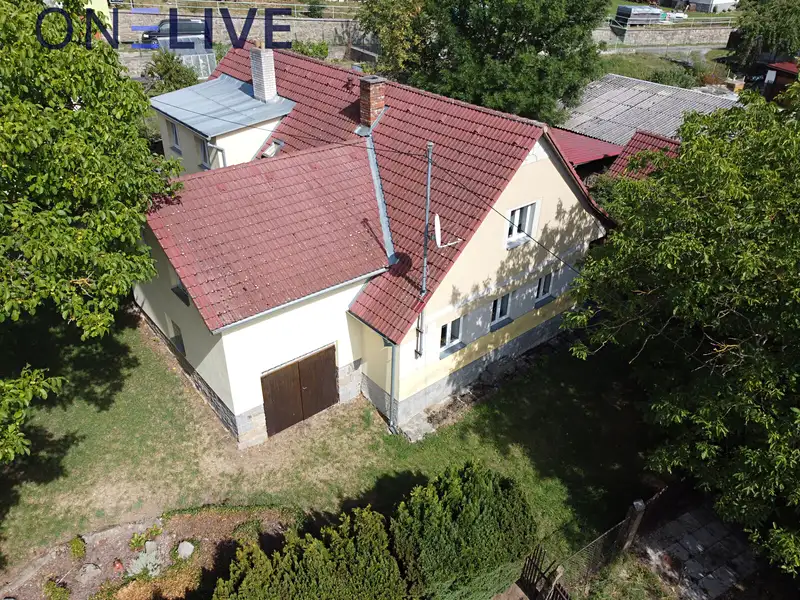 Prodej rodinného domu 234 m², pozemek 1080 m², Tužice – náhled fotky 2