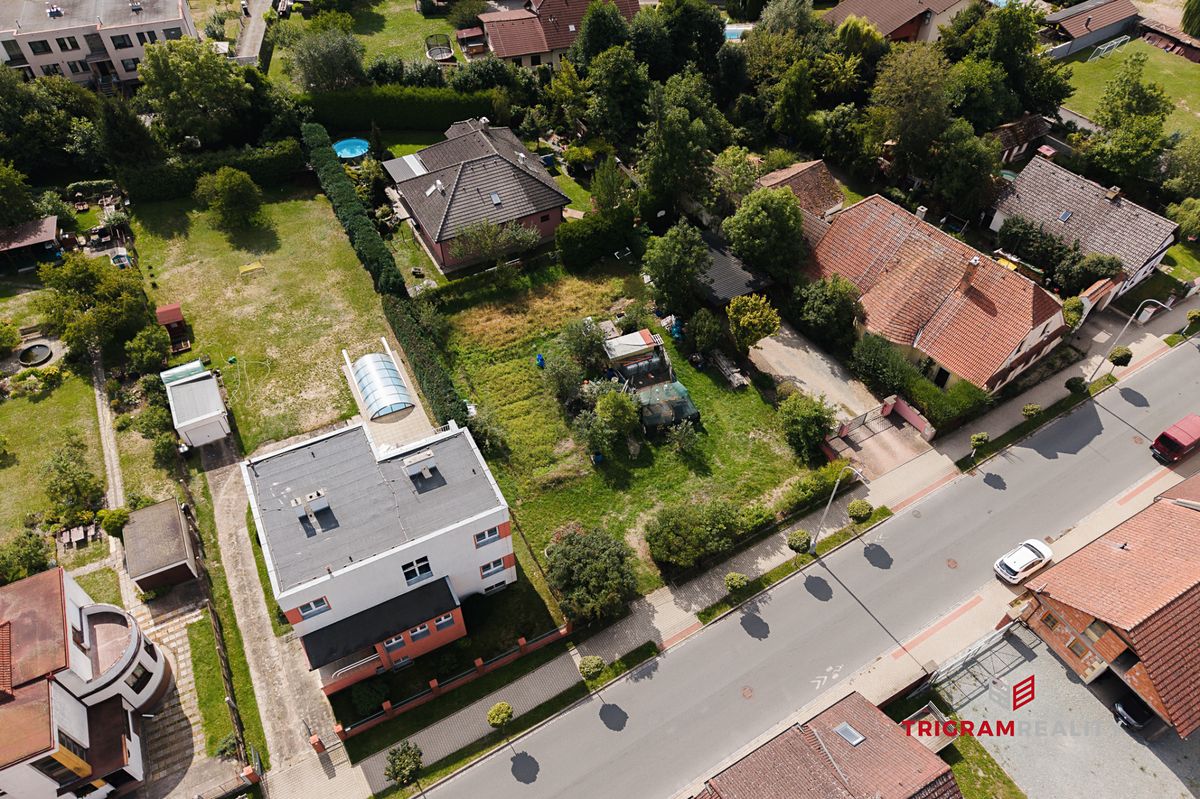 Prodej stavebního pozemku 799 m² – fotografie 3