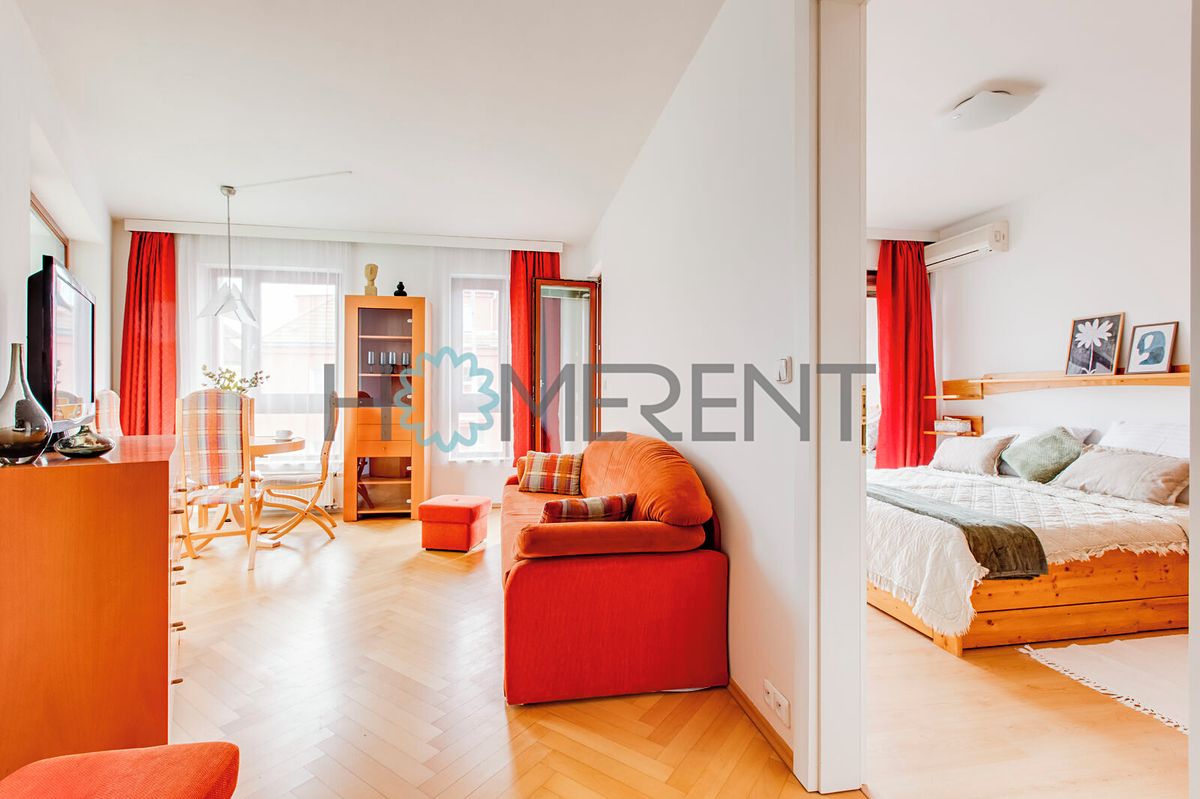 Pronájem bytu 3+kk 52 m² – fotografie 2